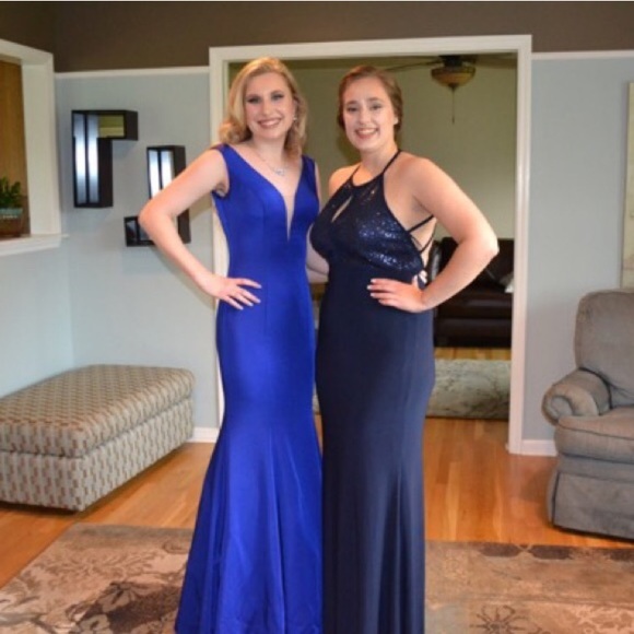 Prom Dress - Picture 1 of 6